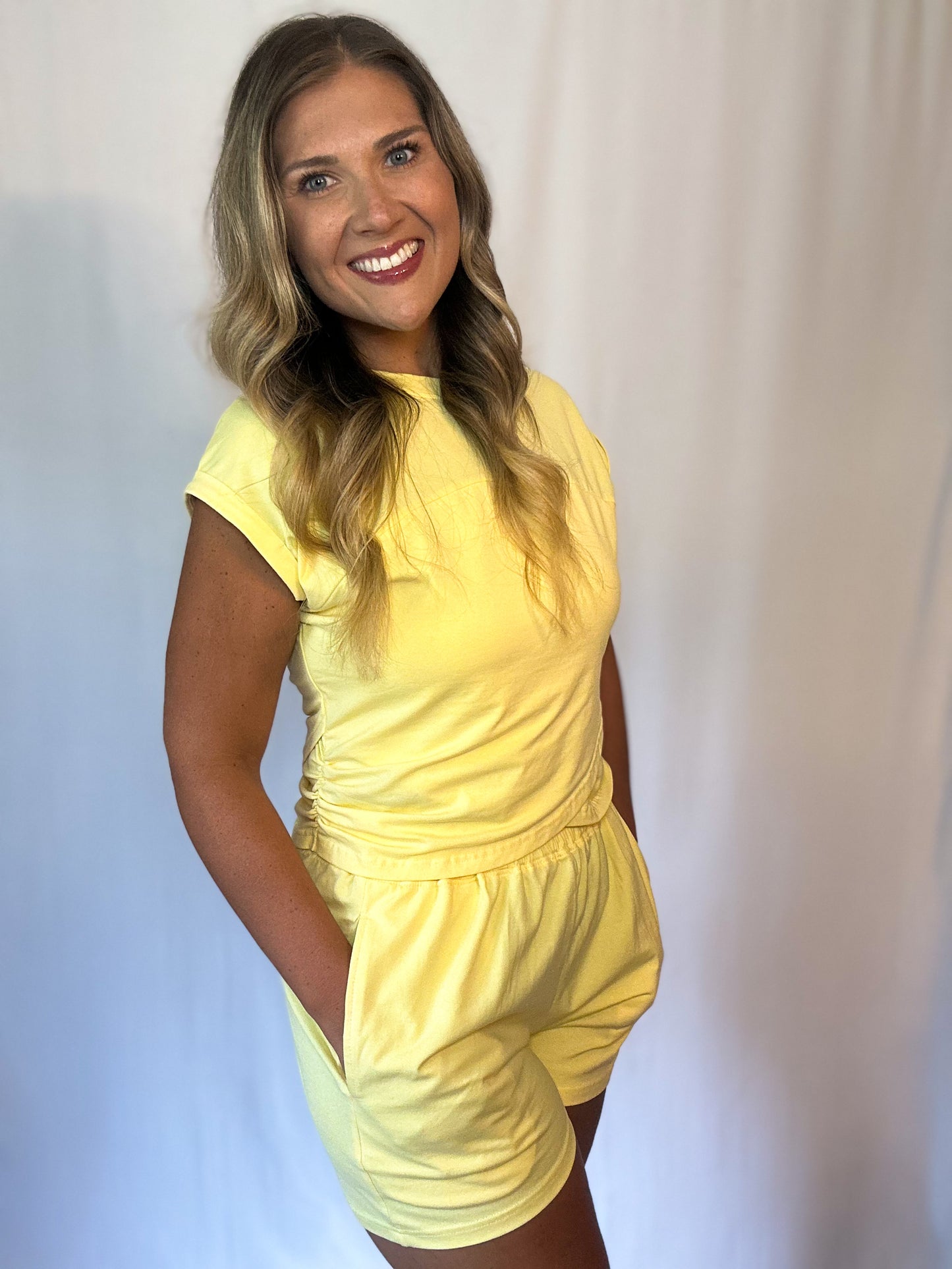 Crossover Lounge Set - Yellow
