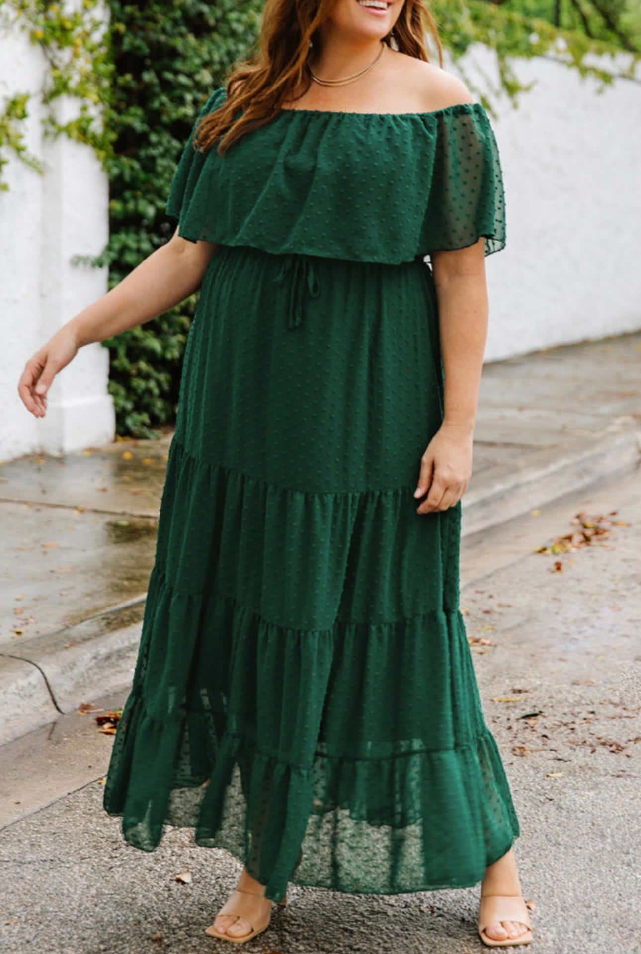 CURVY || Swiss Dot Maxi Dress - Green